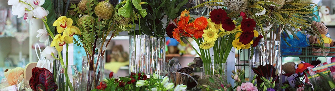 Arts-FlowerDisplay-Spring-Benalla-4x1 Flowers